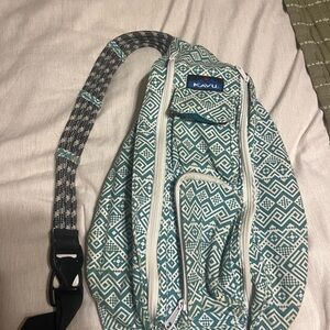 Kavu Geometric Teal and White Sling Bag